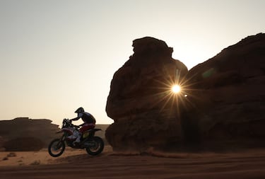 Ignacio Cornejo, del Hero Motosports Team Rally, en acción durante la cuarta etapa. 