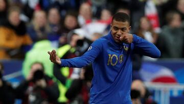 FR01. PARÍS (FRANCIA), 25/03/2019.- Kylian Mbappe de Francia celebra un gol durante un partido del grupo H por la clasificación de la Eurocopa 2020 entre Francia e Islandia este lunes, en París (Francia). EFE/Ian Langsdon