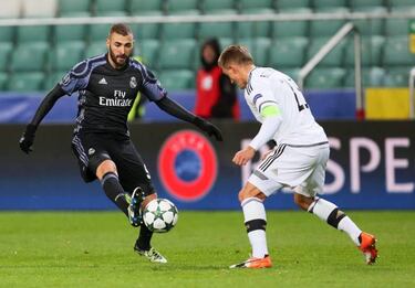 Benzema left out of Deschamps France squad yet again