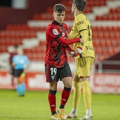 Simón Moreno volverá a vestir la camiseta del Mirandés