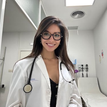 Ha tenido que posponer su carrera para ganar la ansiada corona el próximo sábado en Bombay.