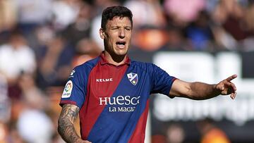 Musto, en un partido con el Huesca.