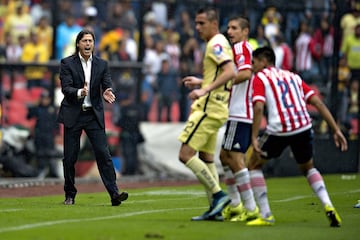 Los 10 momentos de Matías Almeyda con Chivas