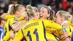 Las jugadoras de Suecia celebran un gol.