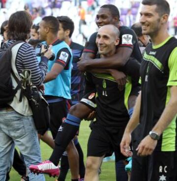 Valladolid-Granada. Los jugadores del Granada celebran la permanencia en Primera División.