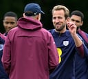 Atención al tiro imposible de Harry Kane en entrenamiento