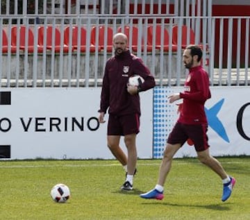 En el entrenamiento, Simeone dio pistas de los posibles titulares ante el Deportivo. 