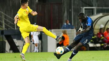 Hagi, ante Francia.