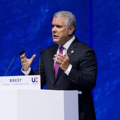 ¿Cuál es el plan de Duque para evacuar a colombianos de Ucrania y cuándo comenzaría?