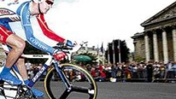 <b>GRAVES SECUELAS.</b> Millar perdió el prólogo por un error mecánico que ha traído fuertes consecuencias.