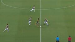 Bolados intentó eludir a Felipe Melo y esto pasó: ¡hasta las canilleras volaron!