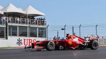 <b>HAY MUNDIAL. </b>El tercer puesto en el Circuito de las Américas permite a Fernando Alonso seguir aspirando el título de campeón en 2012.