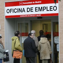 ¿Cuándo se cobra el paro y ERTE en julio y qué bancos lo adelantan?