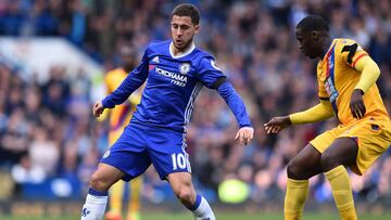 Eden Hazard y Jeffrey Schlupp.