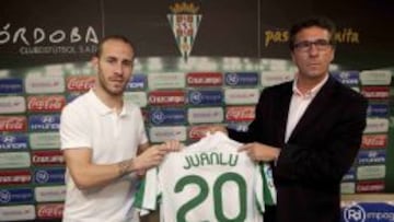 Juanlu, en su presentación con el Córdoba.