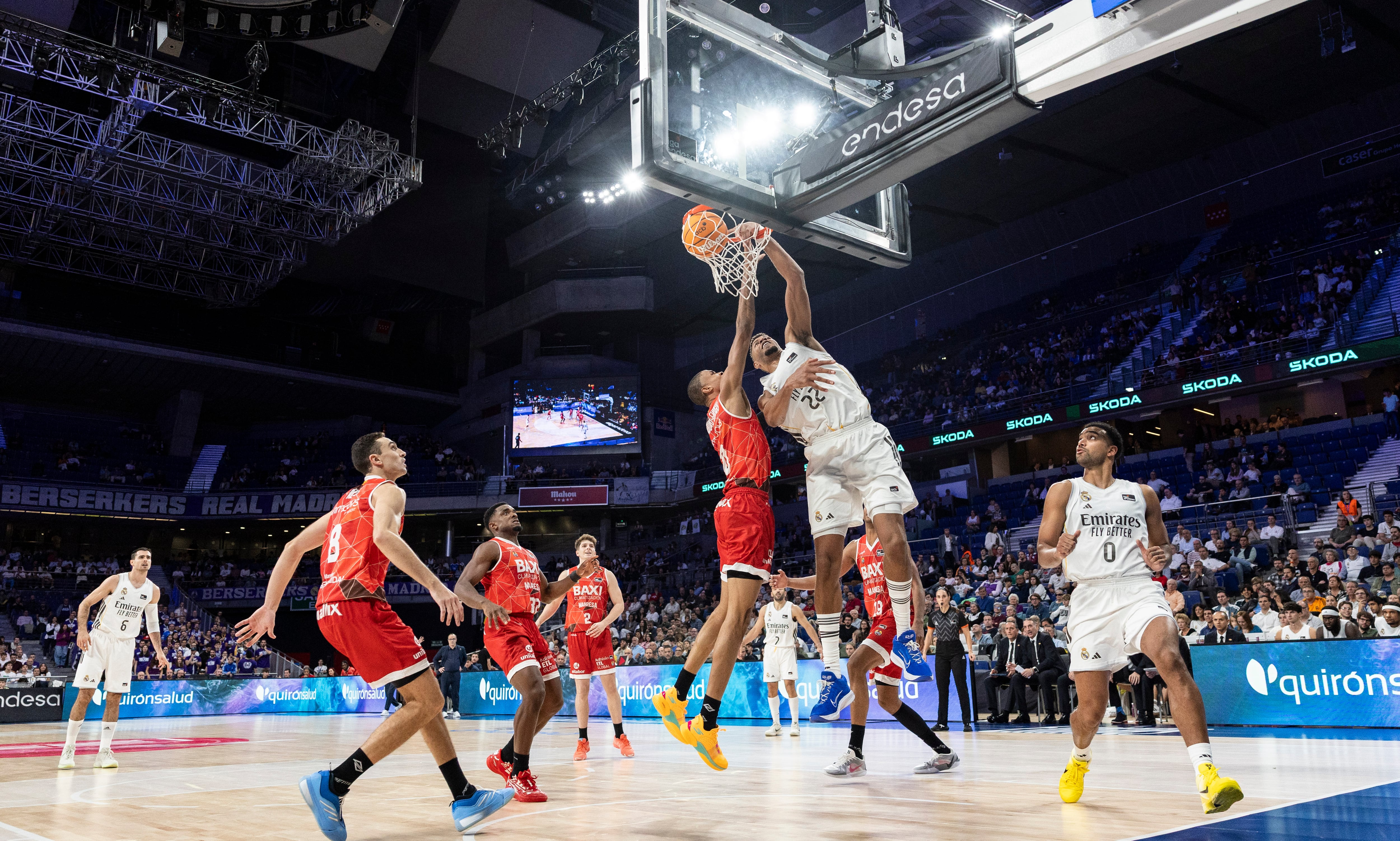 Tavares firma el récord