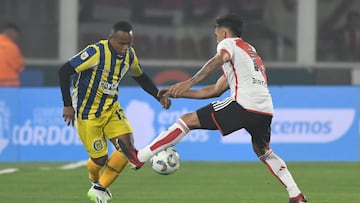 Jaminton Campaz durante la semifinal de la Copa LPF entre River Plate y Rosario Central.