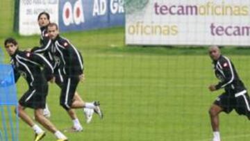 <b>INTENSO. </b>Lotina estuvo meticuloso trabajando la estrategia.