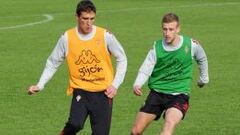 Scepopvic y Barrera, en el entrenamiento de ayer.