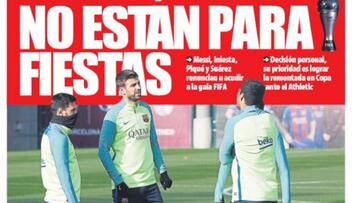 El acoso a Piqué y el plantón a la FIFA en las portadas de Barcelona