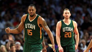 LOS ANGELES, CA - APRIL 30: Derrick Favors #15 gestures as Gordon Hayward #20 of the Utah Jazz looks on during the second half of Game Seven of the Western Conference Quarterfinals against the Los Angeles Clippers at Staples Center at Staples Center on April 30, 2017 in Los Angeles, California. NOTE TO USER: User expressly acknowledges and agrees that, by downloading and or using this photograph, User is consenting to the terms and conditions of the Getty Images License Agreement. Sean M. Haffey/Getty Images/AFP
== FOR NEWSPAPERS, INTERNET, TELCOS & TELEVISION USE ONLY ==
