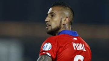 Arturo Vidal chocó cuando regresaba a la concentración de la selección chilena. No sufrió lesiones de consideración pero su auto quedó destruido.