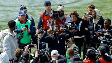 A top-five NFL Draft prospect will have the opportunity to share this special moment with his father by his side despite him being on probation.