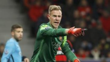Ter Stegen salvó al Barcelona en el BayArena.