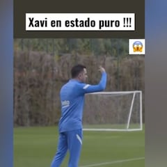 El recado de Xavi a Luuk de Jong en medio del entreno que ha sorprendido a propios y extraños