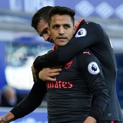 El triunfal regreso de Alexis en la Premier, en imágenes