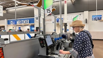 Walmart lanza un nuevo sistema de seguridad para combatir los robos en el autocobro. Ahora, los productos cuentan con códigos invisibles para el ojo humano.