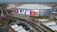 GLENDALE, ARIZONA - JANUARY 28: In an aerial view of State Farm Stadium on January 28, 2023 in Glendale, Arizona. State Farm Stadium will host the NFL Super Bowl LVII on February 12.   Christian Petersen/Getty Images/AFP (Photo by Christian Petersen / GETTY IMAGES NORTH AMERICA / Getty Images via AFP)