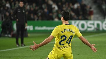 Villarreal's Spanish defender #24 Alfonso Pedraza celebrates scoring his teams' third goal during the Spanish League football match between Elche CF and Villarreal CF at Martinez Valero Stadium in Elche on January 3, 2026. (Photo by JOSE JORDAN / AFP)