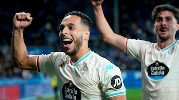 VITORIA , 18/10/2024.- El centrocampista marroquí del Real Valladolid Anuar celebra tras anotar un tanto durante el partido de LaLiga entre el Alavés y el Real Valladolid, este viernes en el estadio de Mendizorroza. EFE/ ADRIAN RUIZ HIERRO