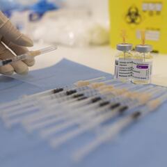 Sanidad amplía el uso de AstraZeneca: ¿quiénes se vacunarán y hasta qué edad?