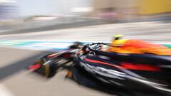 Sakhir (Bahrain), 23/02/2024.- Mexican Formula One driver Sergio Perez of Red Bull Racing steers his car during the pre-season testing for the 2024 Formula One season at the Bahrain International Circuit in Sakhir, Bahrain, 23 February 2024. (Fórmula Uno, Bahrein) EFE/EPA/ALI HAIDER
