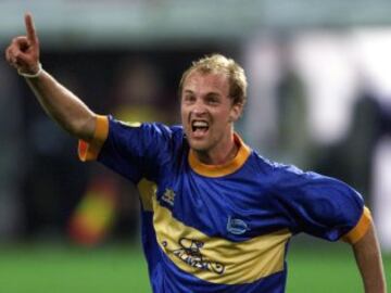 El Liverpool gan車 su 迆ltima UEFA en la temporada 2000-2001. En la antol車gica final se enfrent車 al Alav谷s, al que gan車 5-4 tras disputar la pr車rroga.
En el ag車nico minuto 89 Jordi Cruyff consigui車 empatar el partido para provocar la pr車rroga. Era el 4-4.