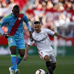 Uche Agbo refuerza el centro del campo del Deportivo