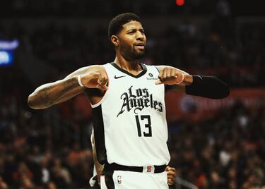 Con una capacidad asombrosa para la anotación, el alero se hizo un nombre en la NBA con Indiana Pacers, franquicia con la que luchó de tú a tú contra los Miami Heat del Big Three (Wade, LeBron y Bosh). Enorme defensor, ha estado presente en cuatro de los mejores equipos defensivos de la Liga. También ha sido siete veces all star y mejor ladrón de la temporada 2018-19. Su paso por Oklahoma City no fue fructífero y, ahora, en Los Angeles Clippers junto a Kawhi Leonard trata de conquistar ese anillo que tanto se le resiste. 