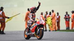 M&aacute;rquez celebra su triunfo en Alemania.