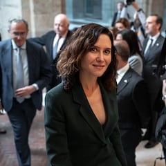 Ayuso lanza un dardo contra Pedro Sánchez en ‘El programa de AR’: “Quiere acabar conmigo”