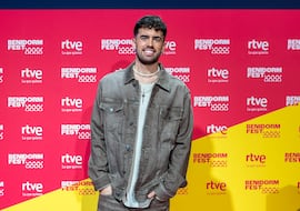 Quién es Mikel Herzog Jr., el hijo de un mítico de España en Eurovisión que aspira a ganar el Benidorm Fest 2026 con ‘Mi mitad’