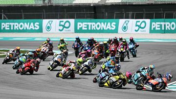 La salida de Moto3 en Sepang.