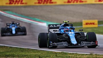 Esteban Ocon y Fernando Alonso (Alpine A521). &Iacute;mola, Italia. F1 2021. 