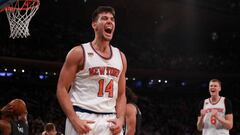 NEW YORK, NY - NOVEMBER 09: Willy Hernangomez #14 of the New York Knicks reacts after a foul against the Brooklyn Nets during the second half at Madison Square Garden on November 9, 2016 in New York City. NOTE TO USER: User expressly acknowledges and agrees that, by downloading and or using this photograph, User is consenting to the terms and conditions of the Getty Images License Agreement.   Michael Reaves/Getty Images/AFP
 == FOR NEWSPAPERS, INTERNET, TELCOS &amp; TELEVISION USE ONLY ==