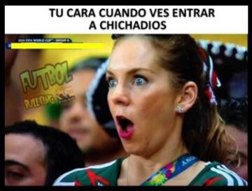 Chicharito salvó la noche del 'Tri' y se llevó los memes contra Chile