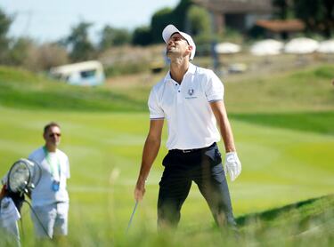 Novak Djokovic gesticula tras un golpe durante el torneo. 