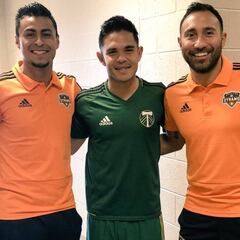 Carlos de los Cobos contempla a jugadores de la MLS