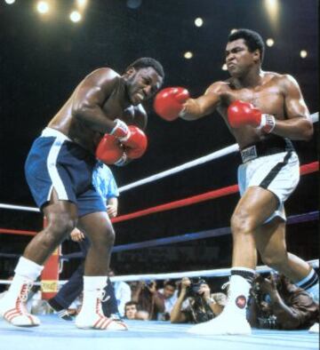 1 de octubre de 1975. 'A Thrilla in Manila'. Tercer combate entre Ali y Frazier. El entrenador de Frazier tuvo que tirar la toalla al final del round 14.