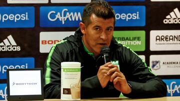 Almirón: "Bronca por el resultado, pero vamos mejorando"